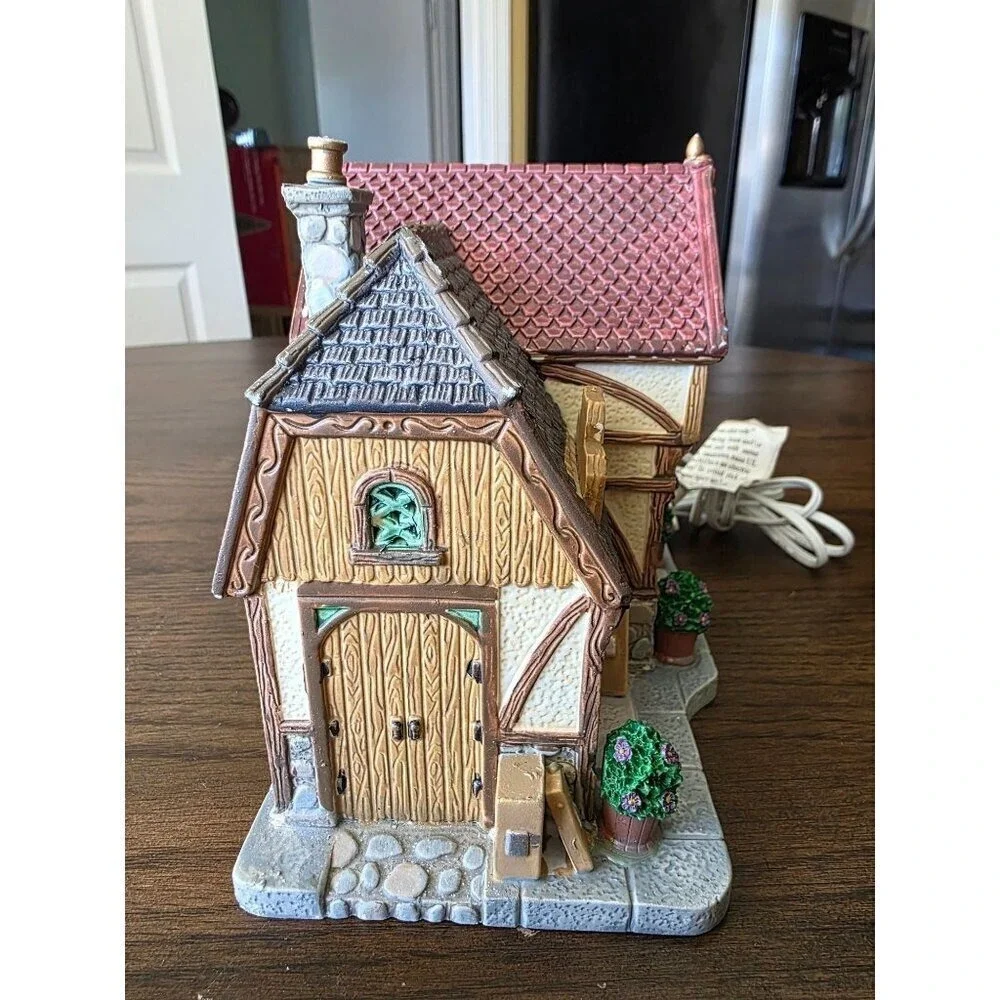 Lemax 2013 Tudor Lane Post Office Caddington Village #35519 Stamps Mail Box Rare